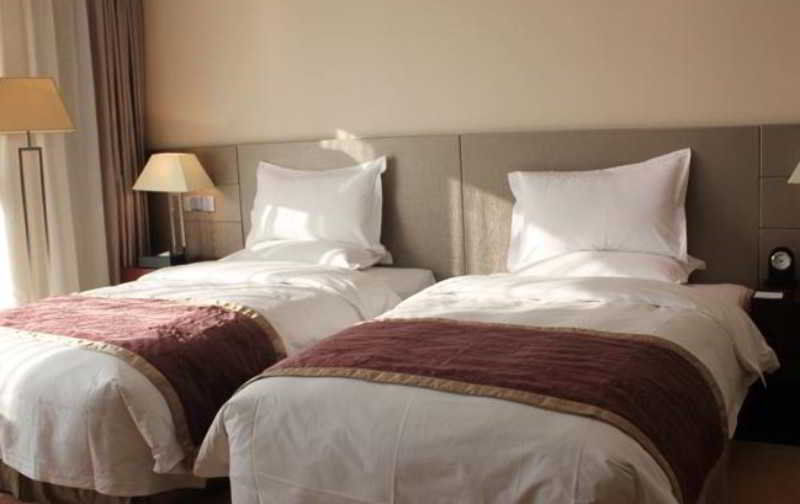 Hotel Regal Wangfujing 4*