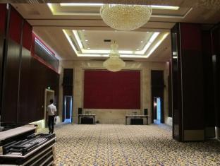 Regal Wangfujing Hotel